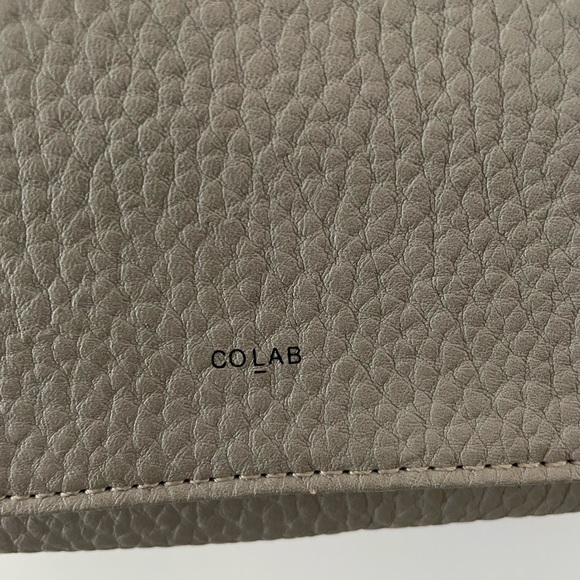 Colab vegan leather small organizer cross body bag - Picture 2 of 8